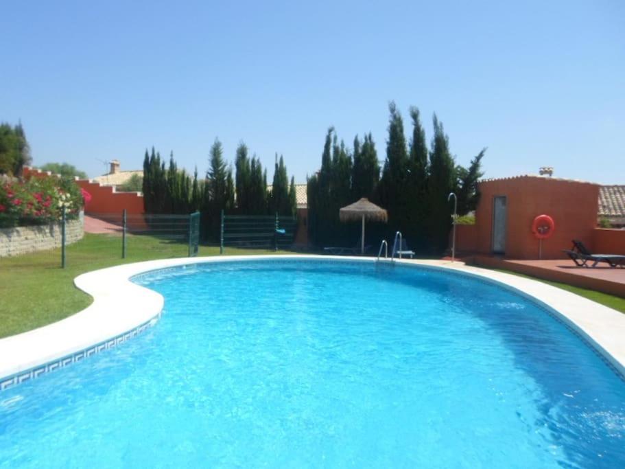 023 Enchanting 4 Bed Traditional Townhouse In Costa