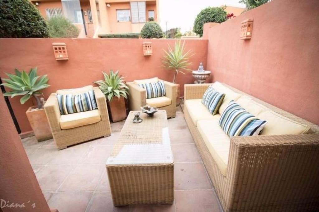 Holiday home 023 Enchanting 4 Bed Traditional Townhouse In Costa