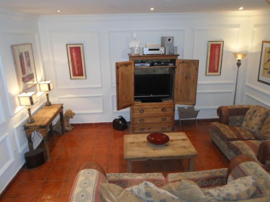 023 Enchanting 4 Bed Traditional Townhouse In Costa * Benalmádena
